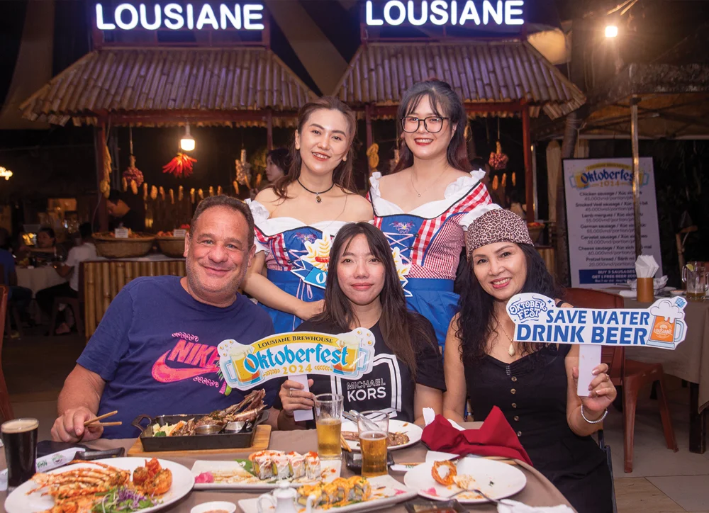 Trải nghiệm Lễ hội bia tháng 10 tại Lousiane Brewhouse